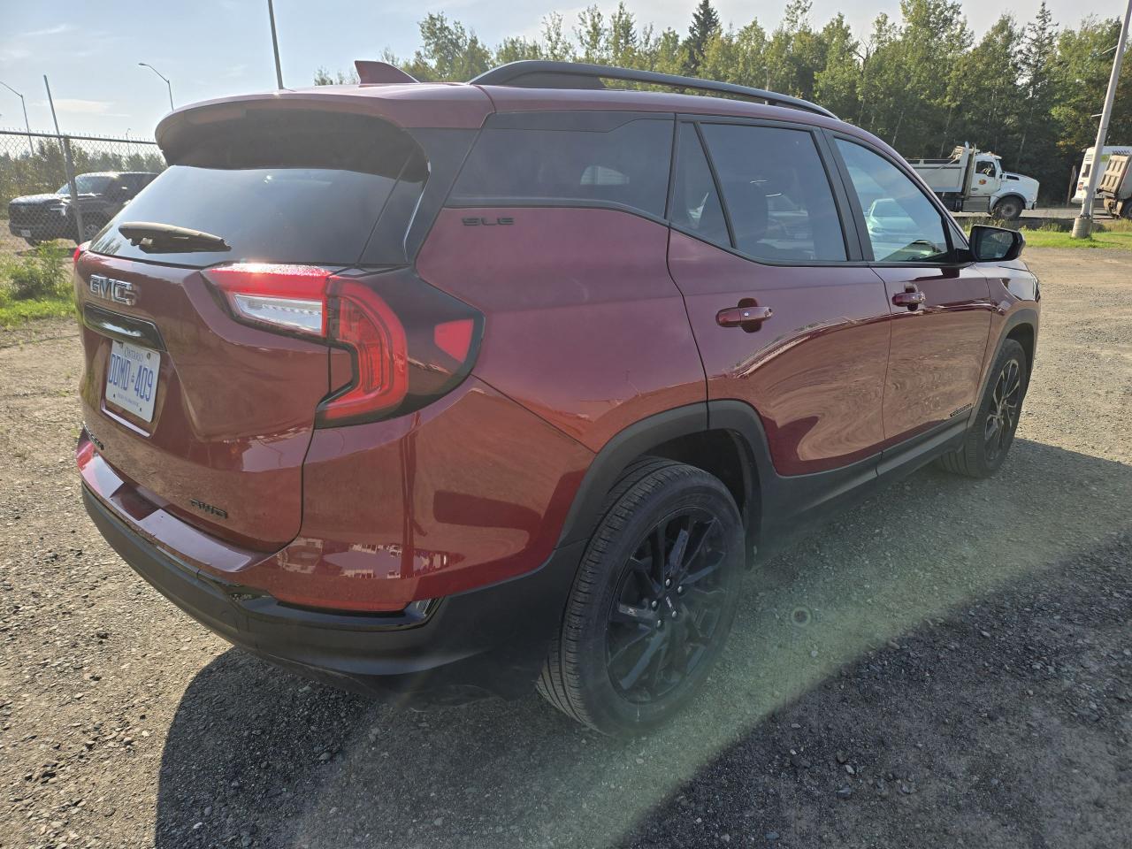 2024 GMC Terrain SLE - Photo #4
