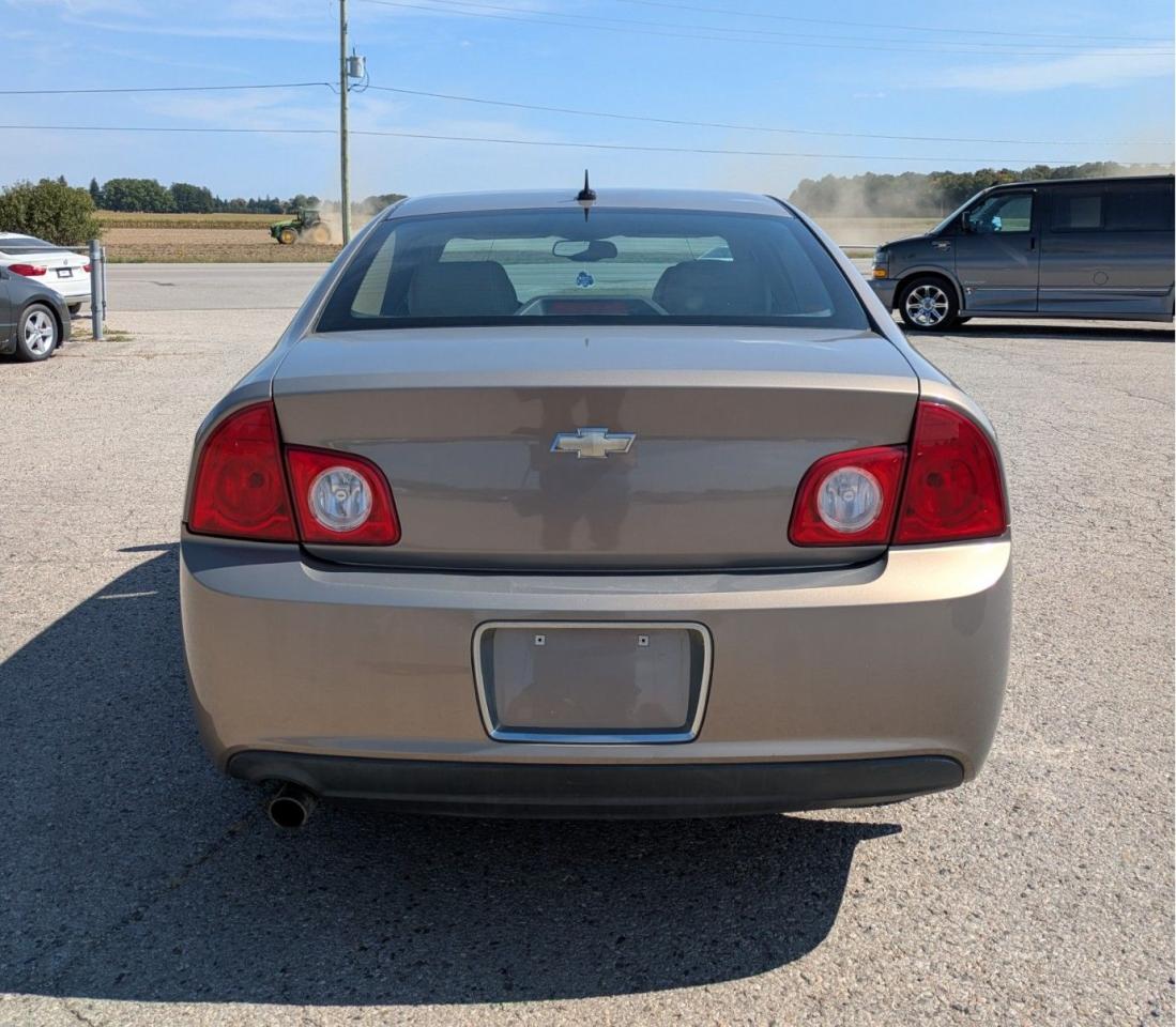 2008 Chevrolet Malibu 2LT Photo3