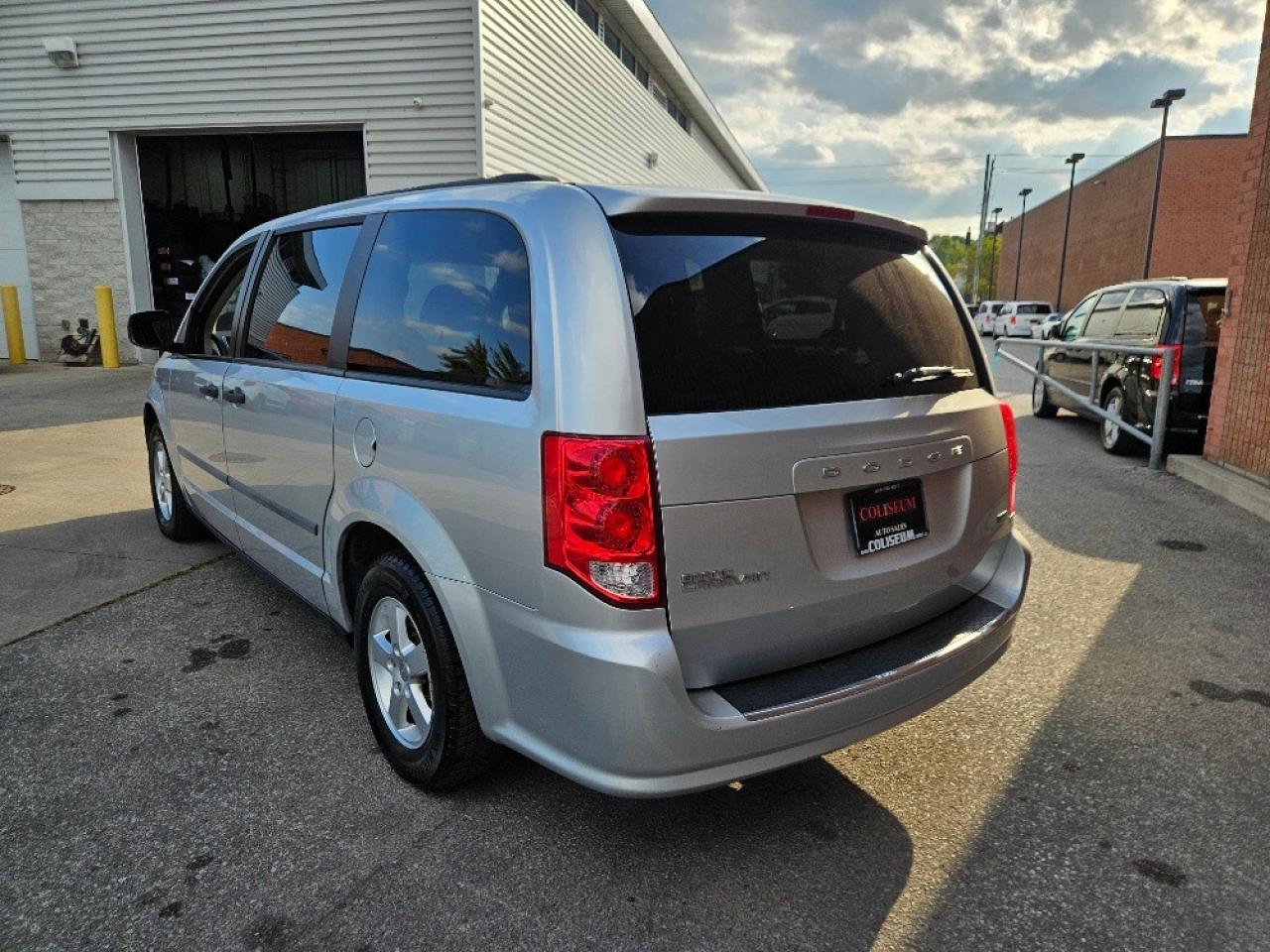 2012 Dodge Grand Caravan ONLY 64,000KM-1 OWNER-GOVERNMENT VAN-CERTIFIED! Photo2