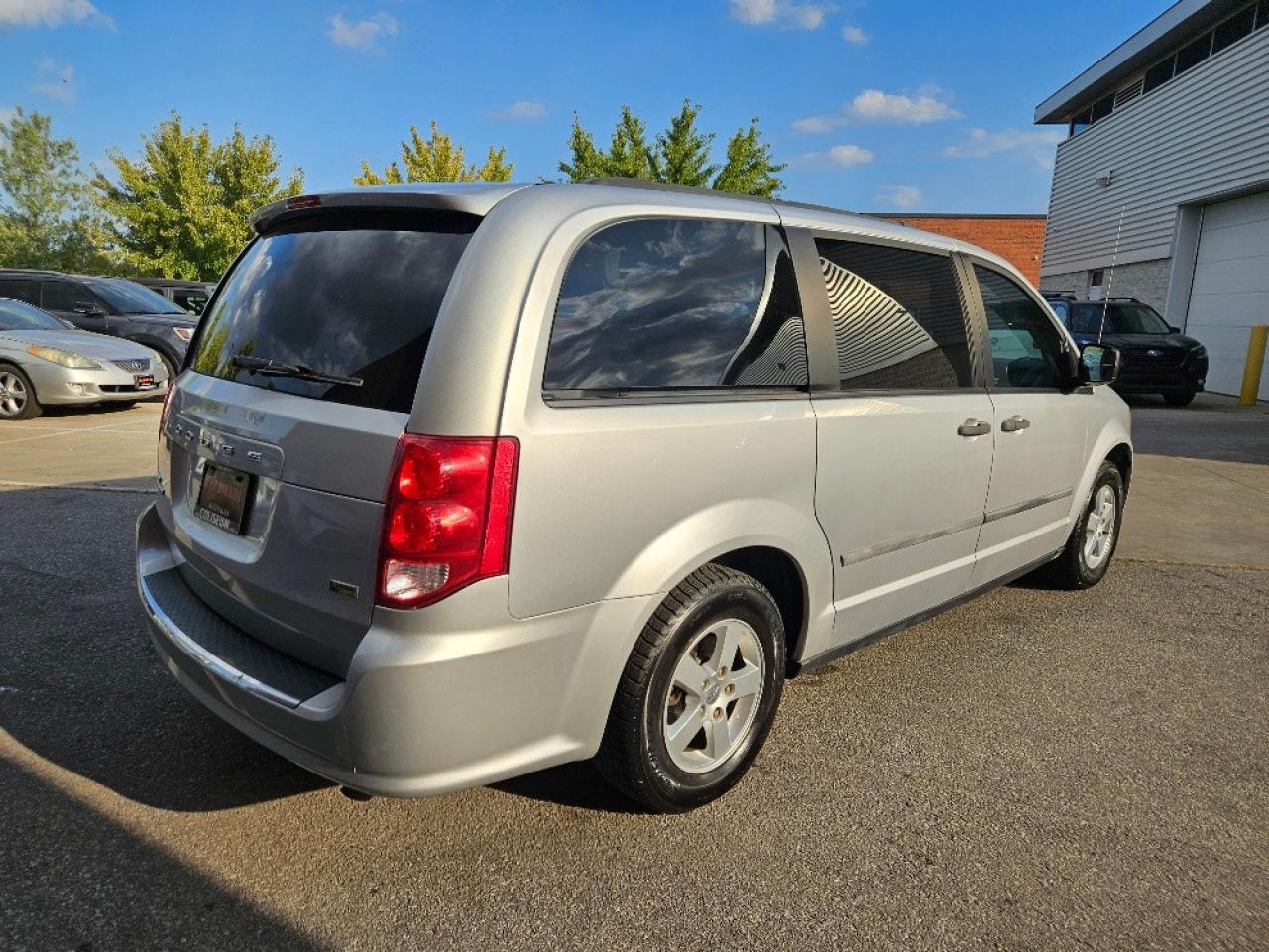 2012 Dodge Grand Caravan ONLY 64,000KM-1 OWNER-GOVERNMENT VAN-CERTIFIED! Photo4