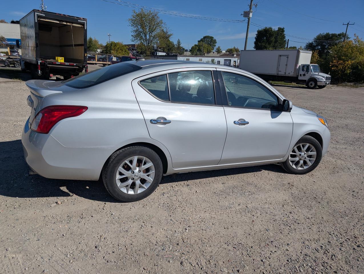 2014 Nissan Versa SL - Photo #8