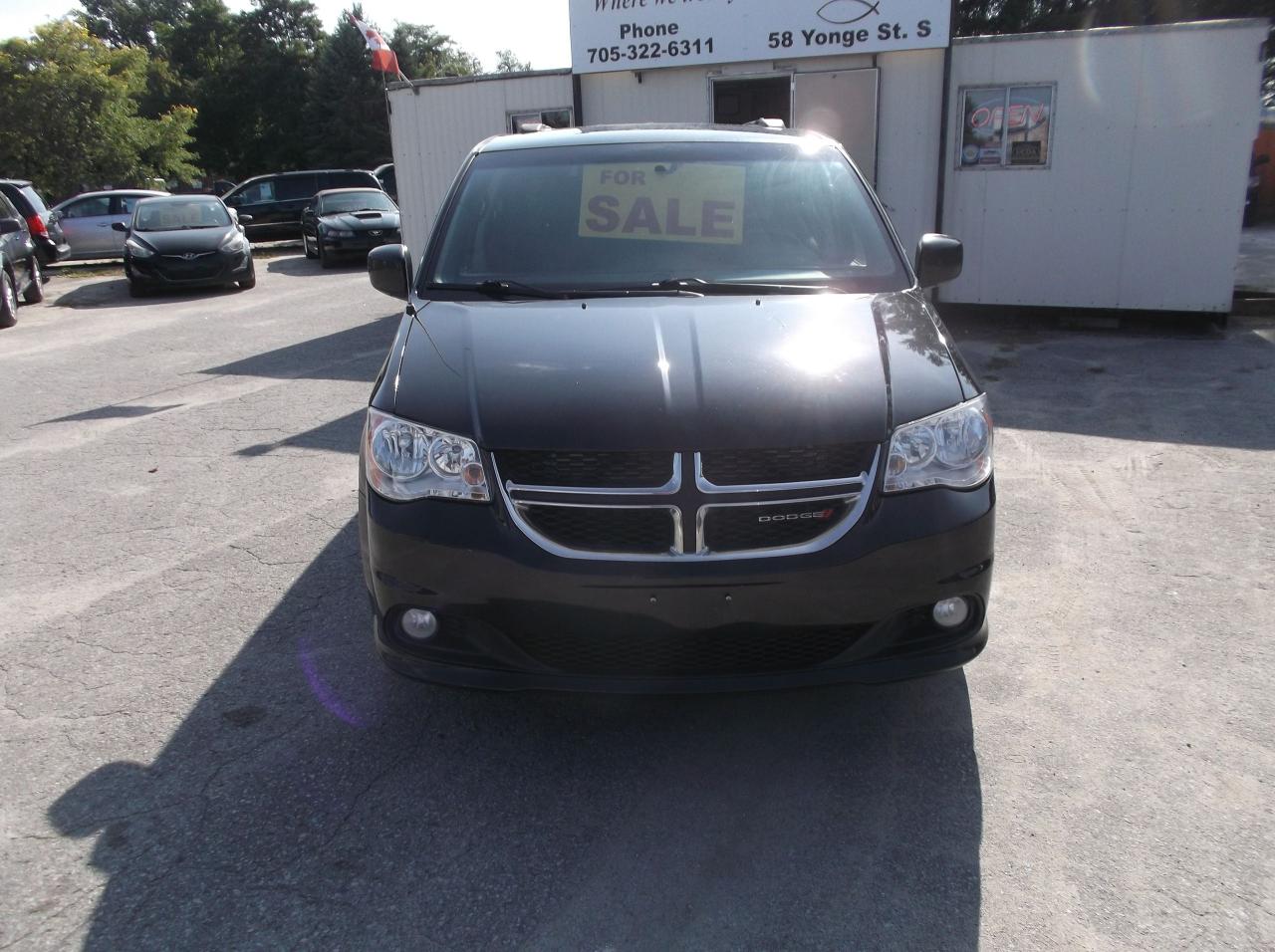 2017 Dodge Grand Caravan SE - Photo #2