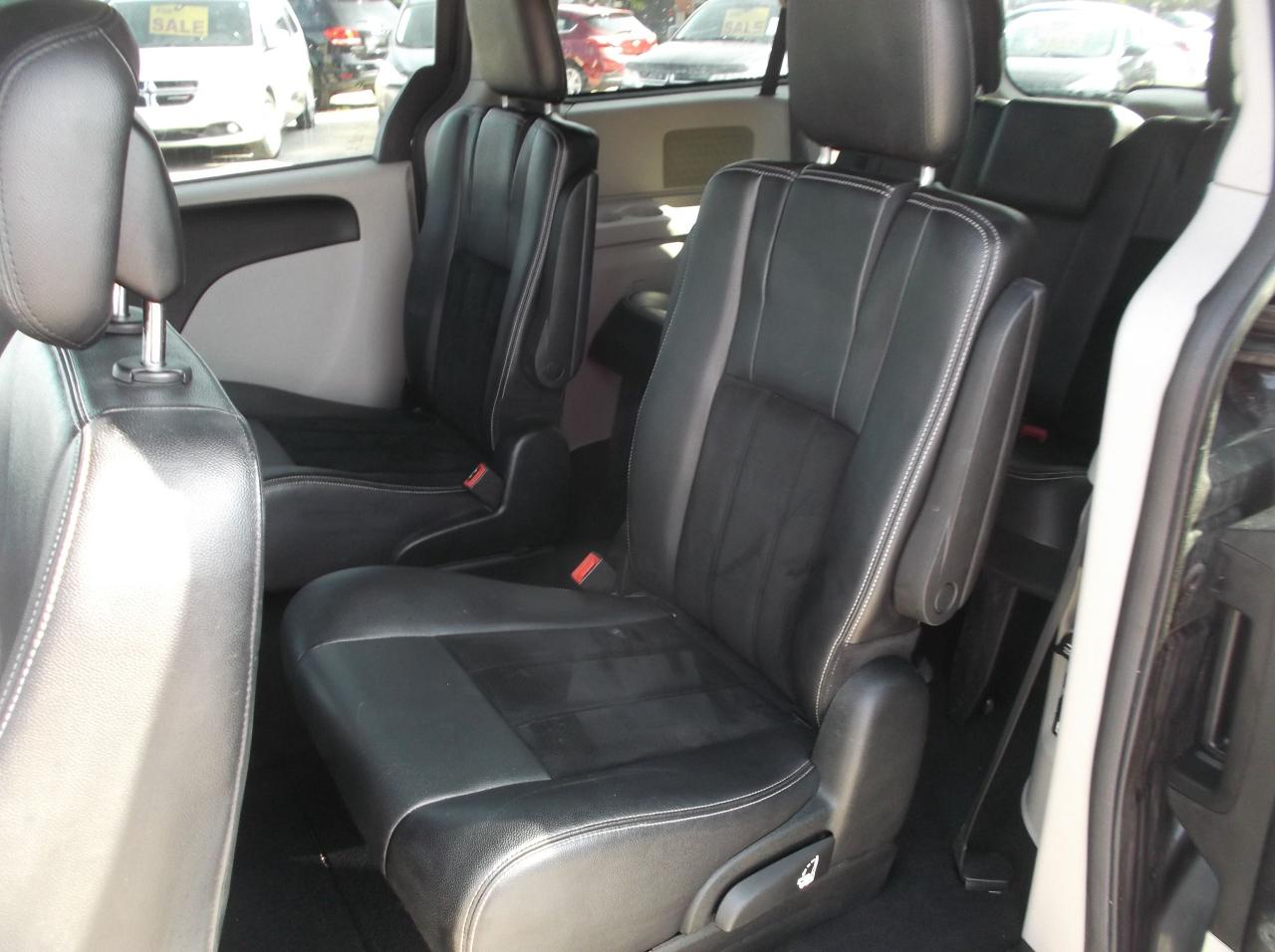 2017 Dodge Grand Caravan SE - Photo #7