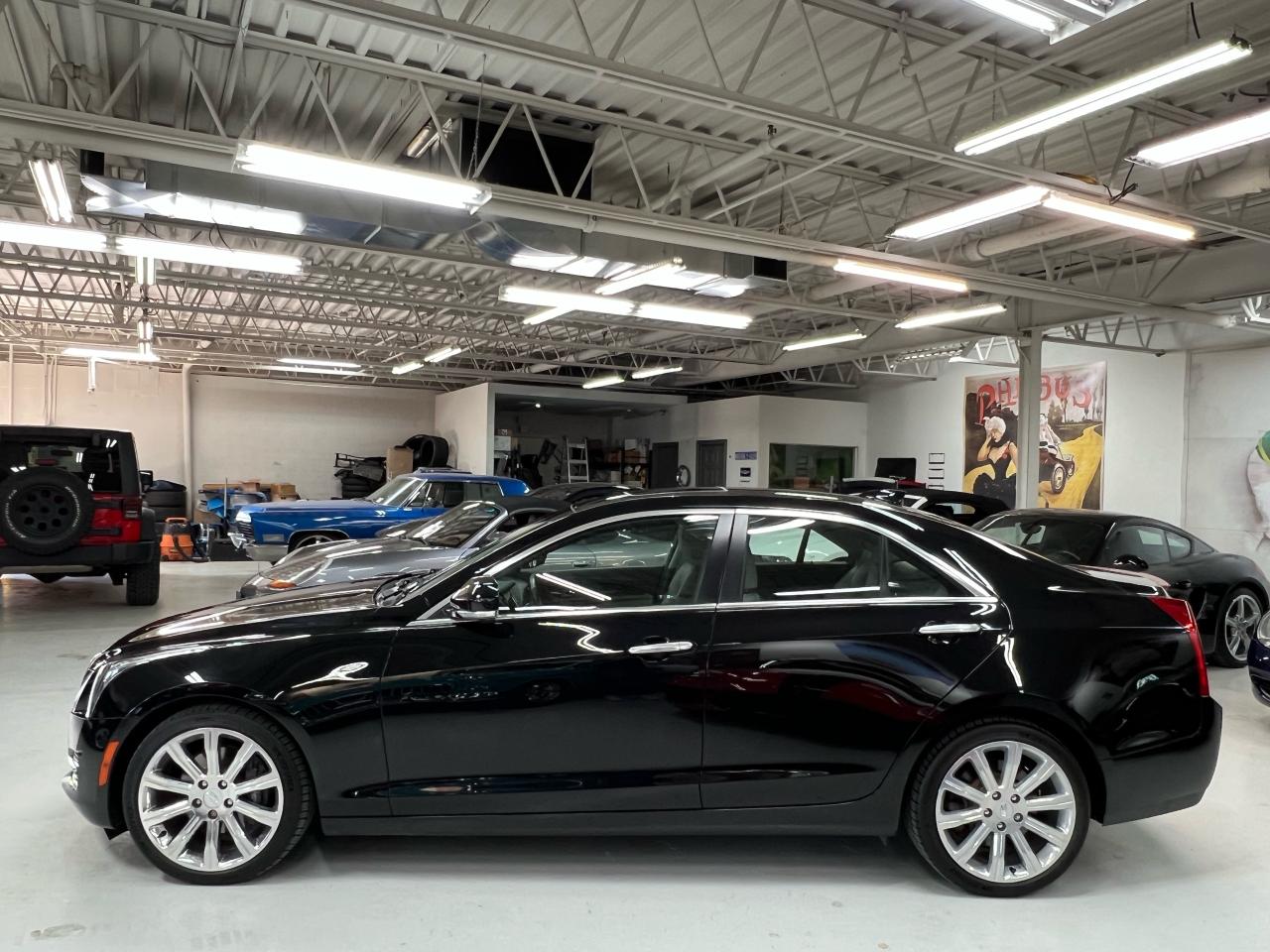 2018 Cadillac ATS 4dr Sdn 2.0L Luxury AWD Apple Car Play Photo3