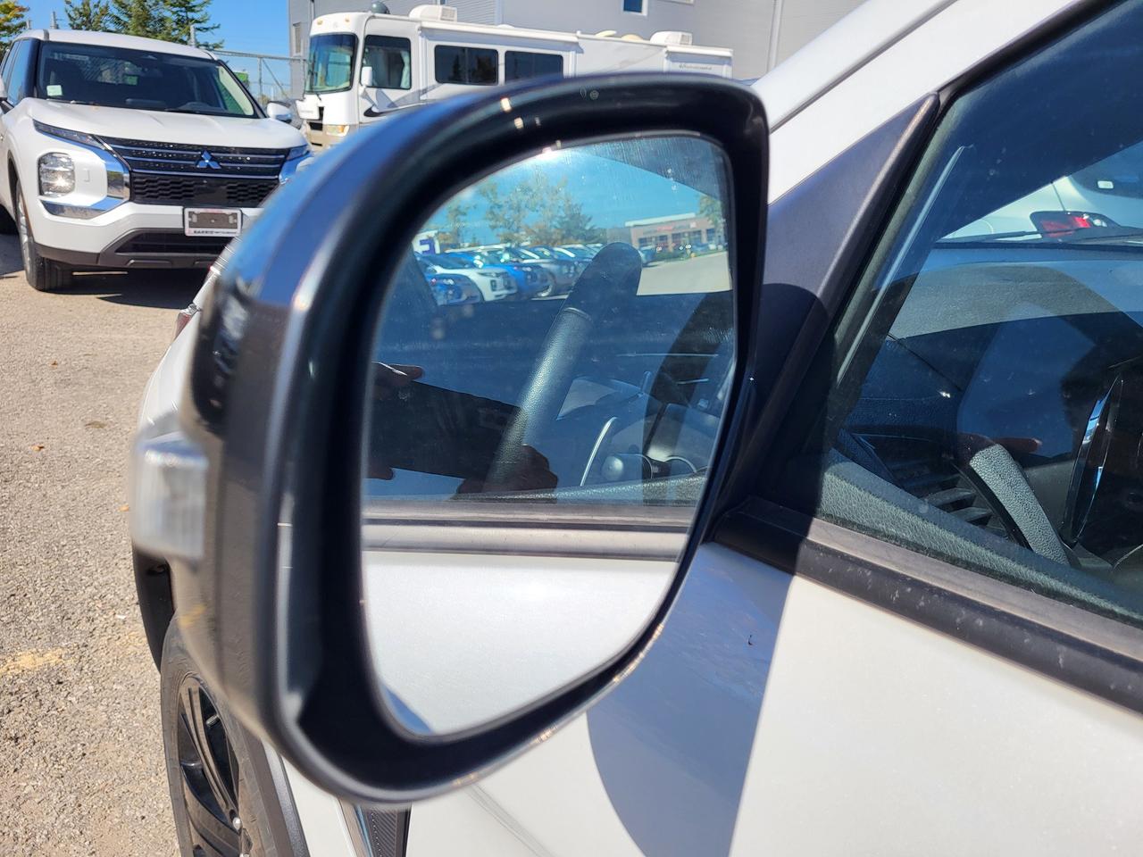 2022 Mitsubishi RVR SE-LTD Photo