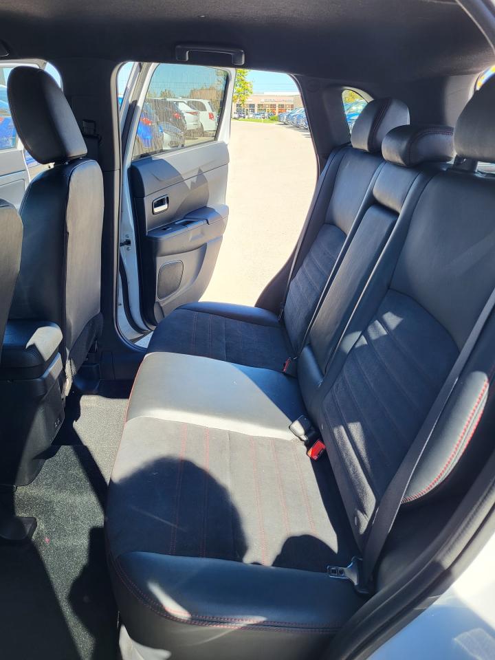 2022 Mitsubishi RVR SE-LTD Photo