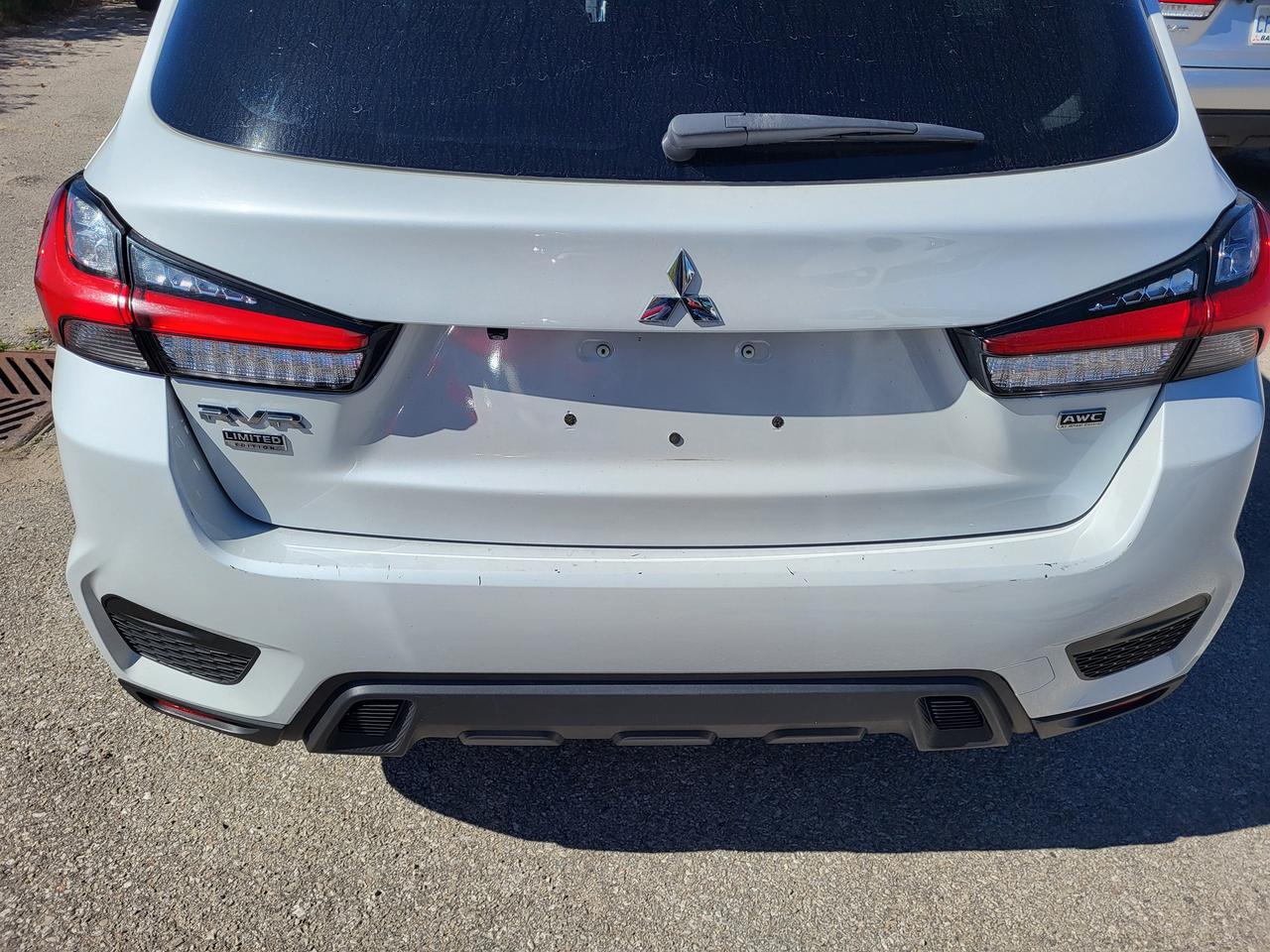 2022 Mitsubishi RVR SE-LTD Photo