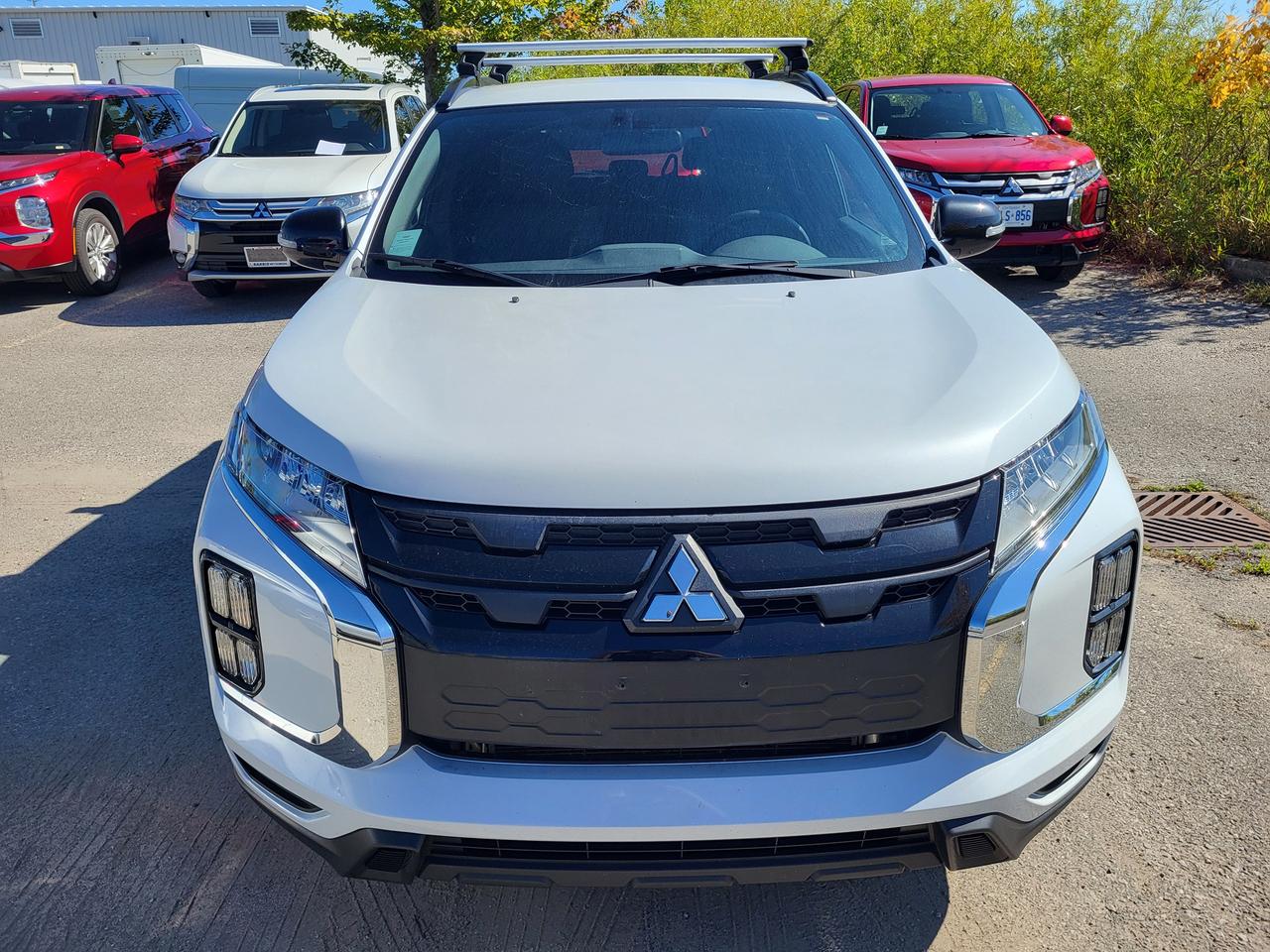 2022 Mitsubishi RVR SE-LTD Photo