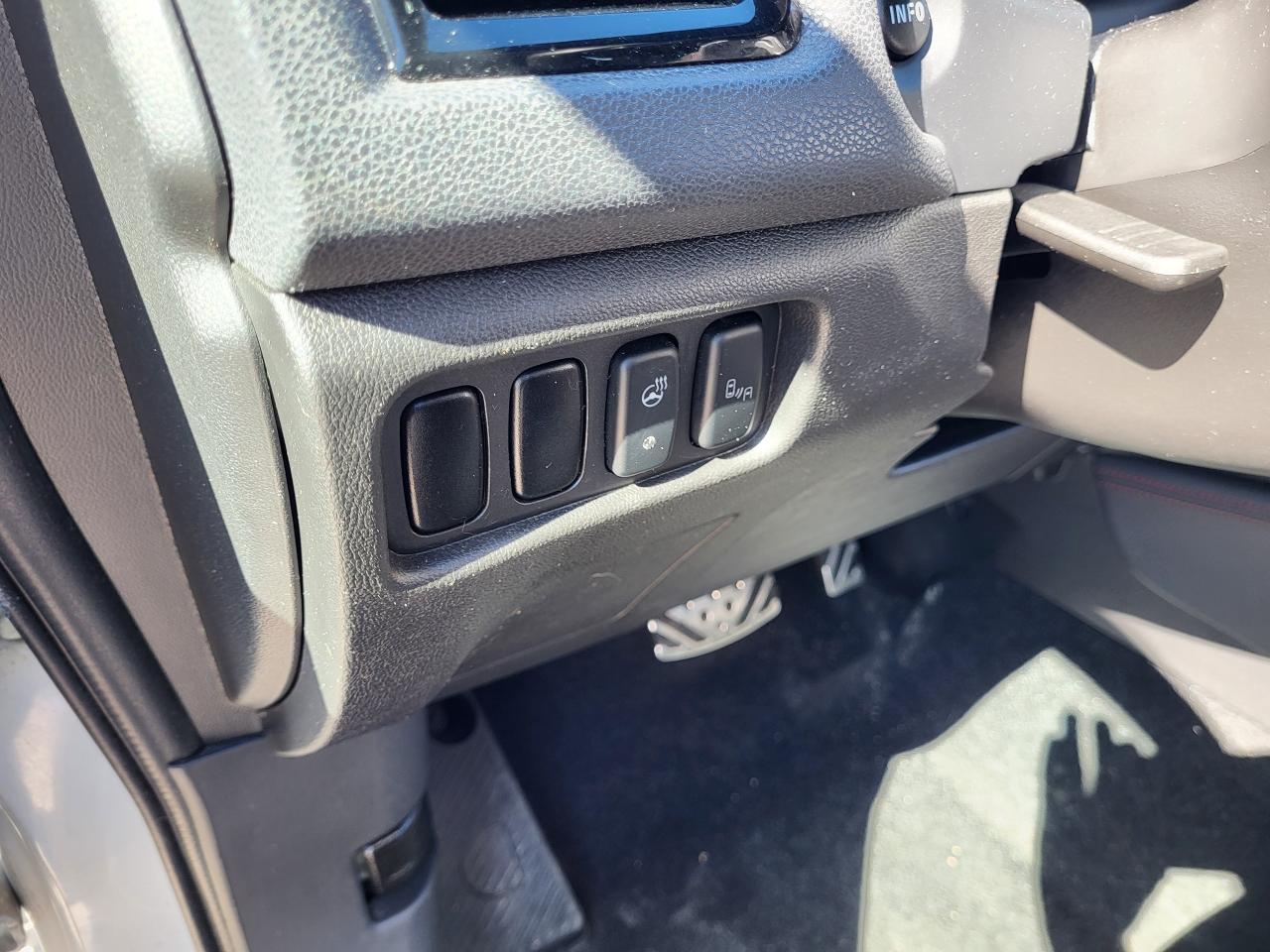 2022 Mitsubishi RVR SE-LTD Photo