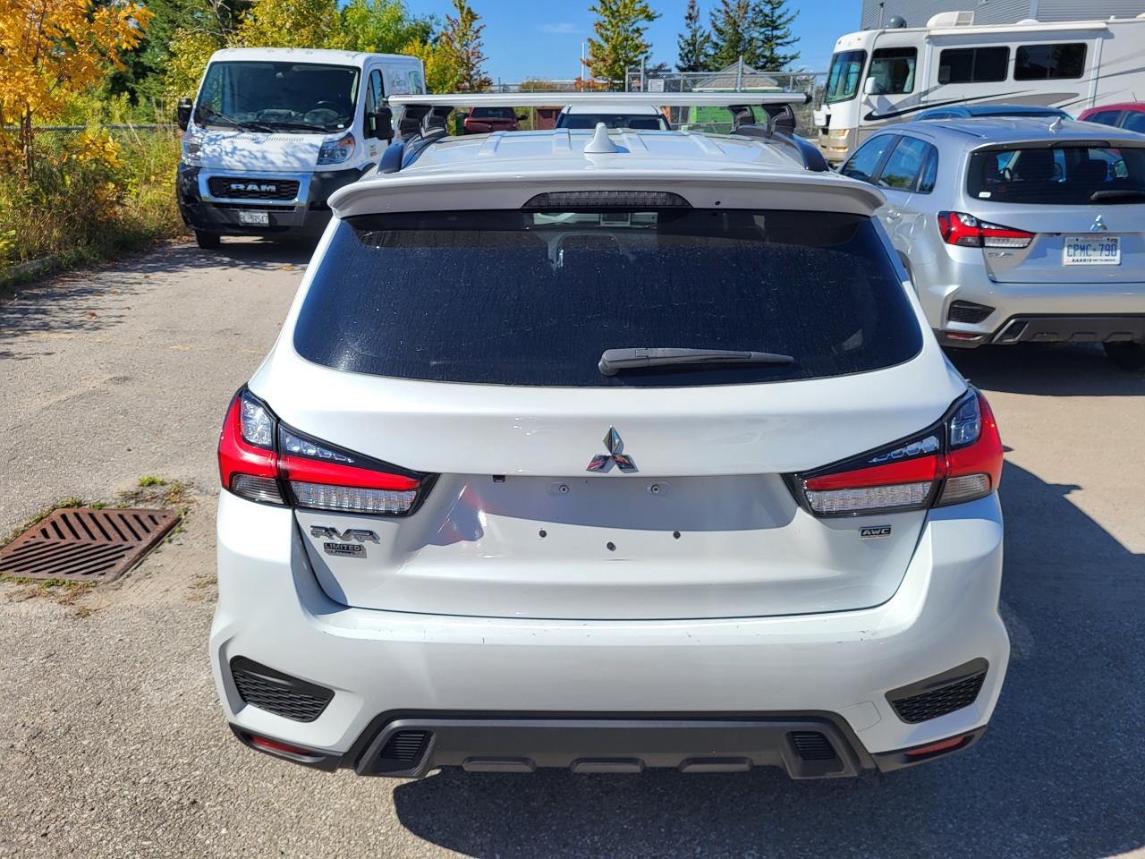 2022 Mitsubishi RVR SE-LTD Photo