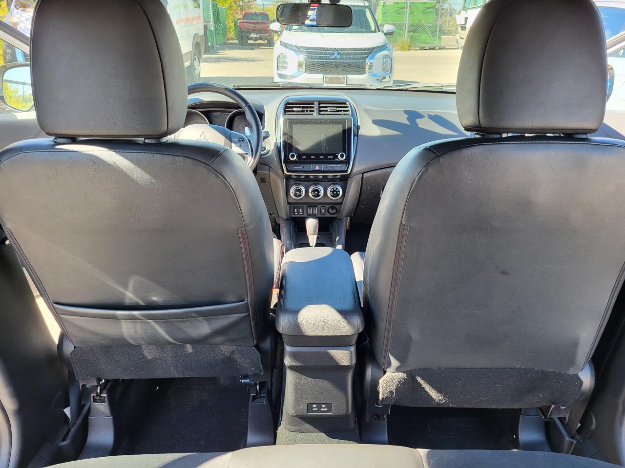 2022 Mitsubishi RVR SE-LTD Photo