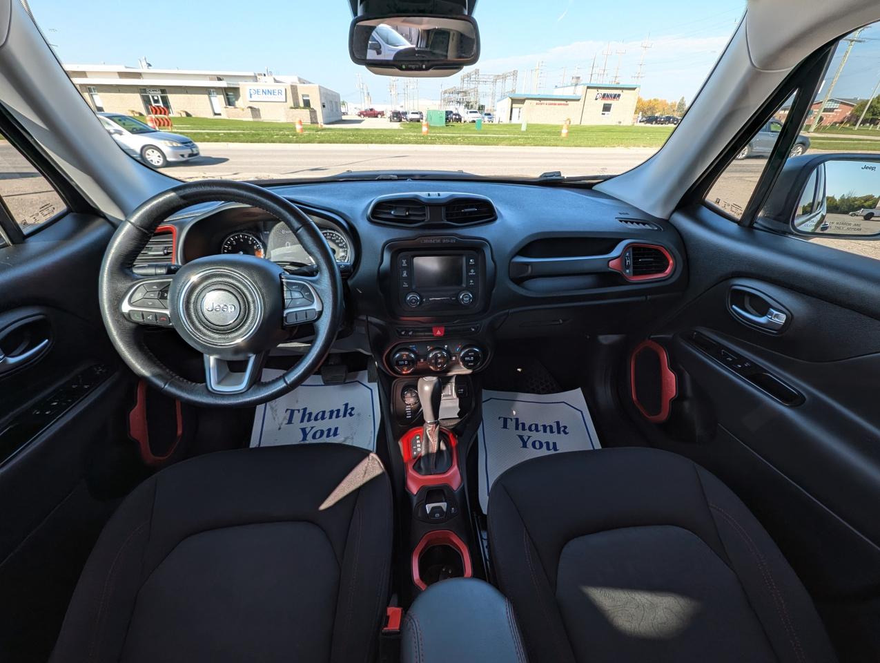 2016 Jeep Renegade Trailhawk | NO ACCIDENTS | ONE OWNER | - Photo #8