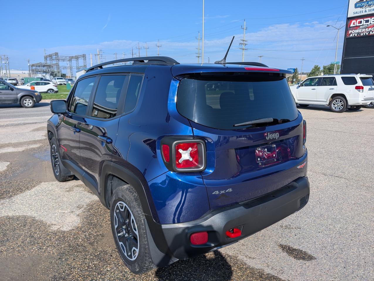 2016 Jeep Renegade Trailhawk | NO ACCIDENTS | ONE OWNER | - Photo #5
