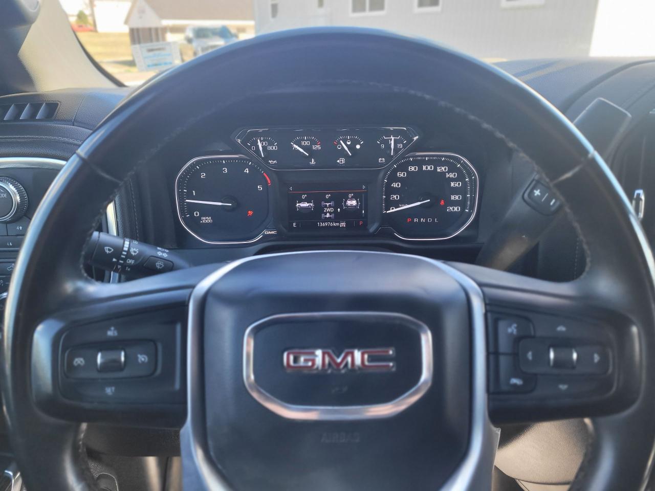 2023 GMC Sierra SLE 2500 4X4 Photo5