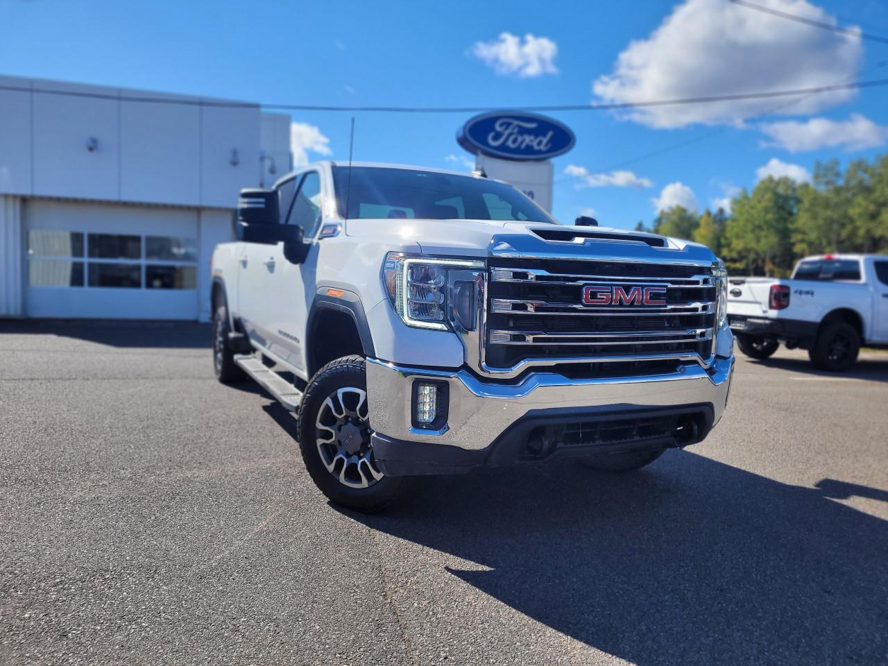 2023 GMC Sierra SLE 2500 4X4 Photo0