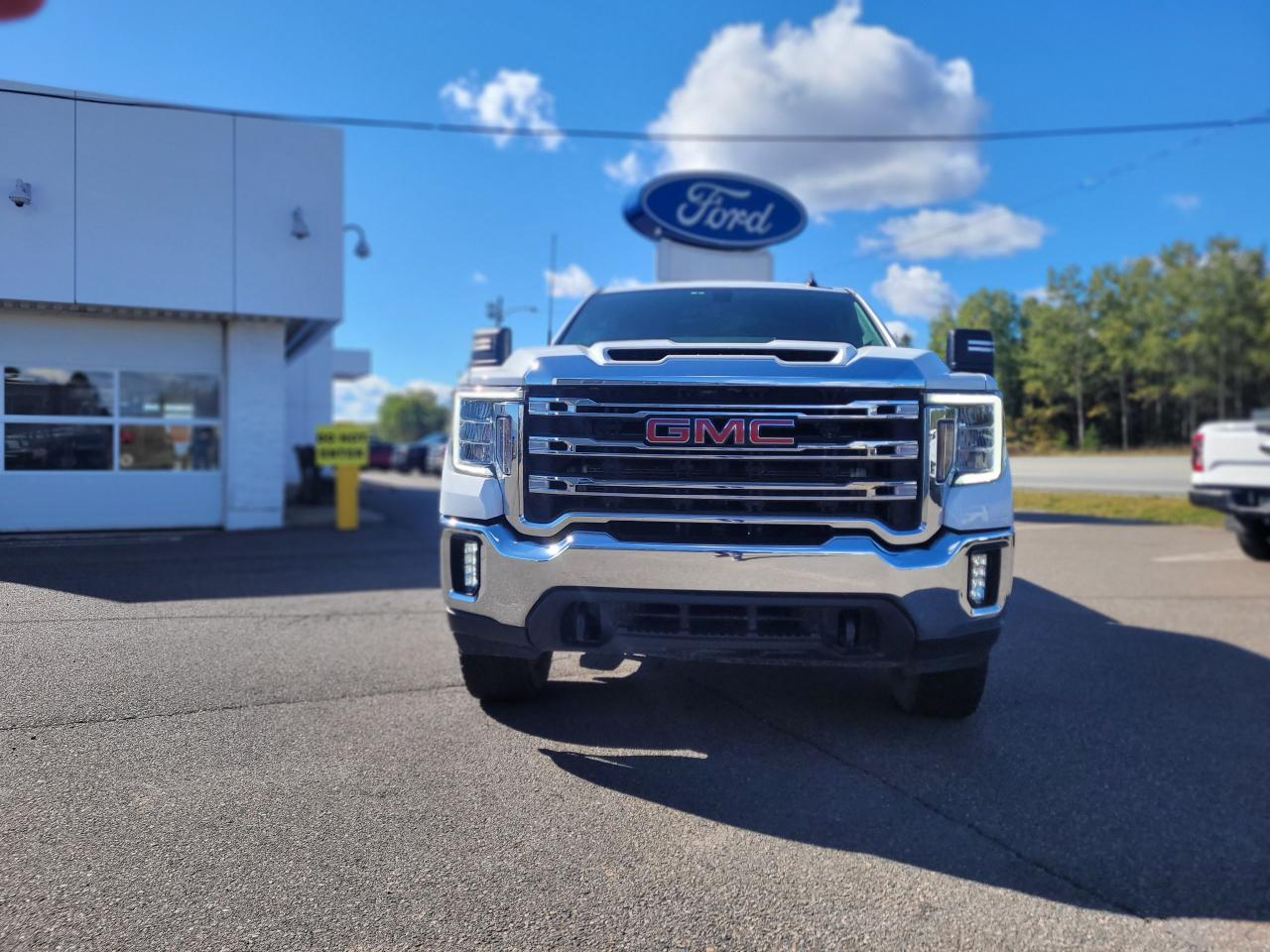 2023 GMC Sierra SLE 2500 4X4 Photo5