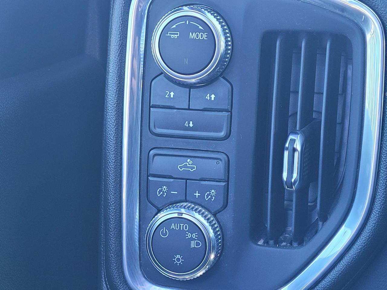2023 GMC Sierra SLE 2500 4X4 Photo5