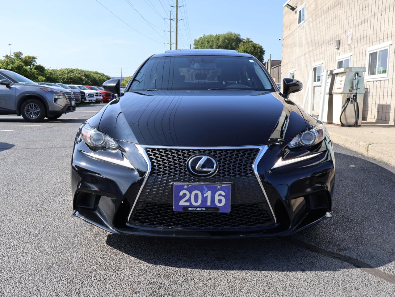 2016 Lexus IS 300 F SPORT AWD CERTIFIED CAMERA NAV BLUETOOTH LEATHER HEATED SEATS SUNROOF CRUISE ALLOYS - Photo #2