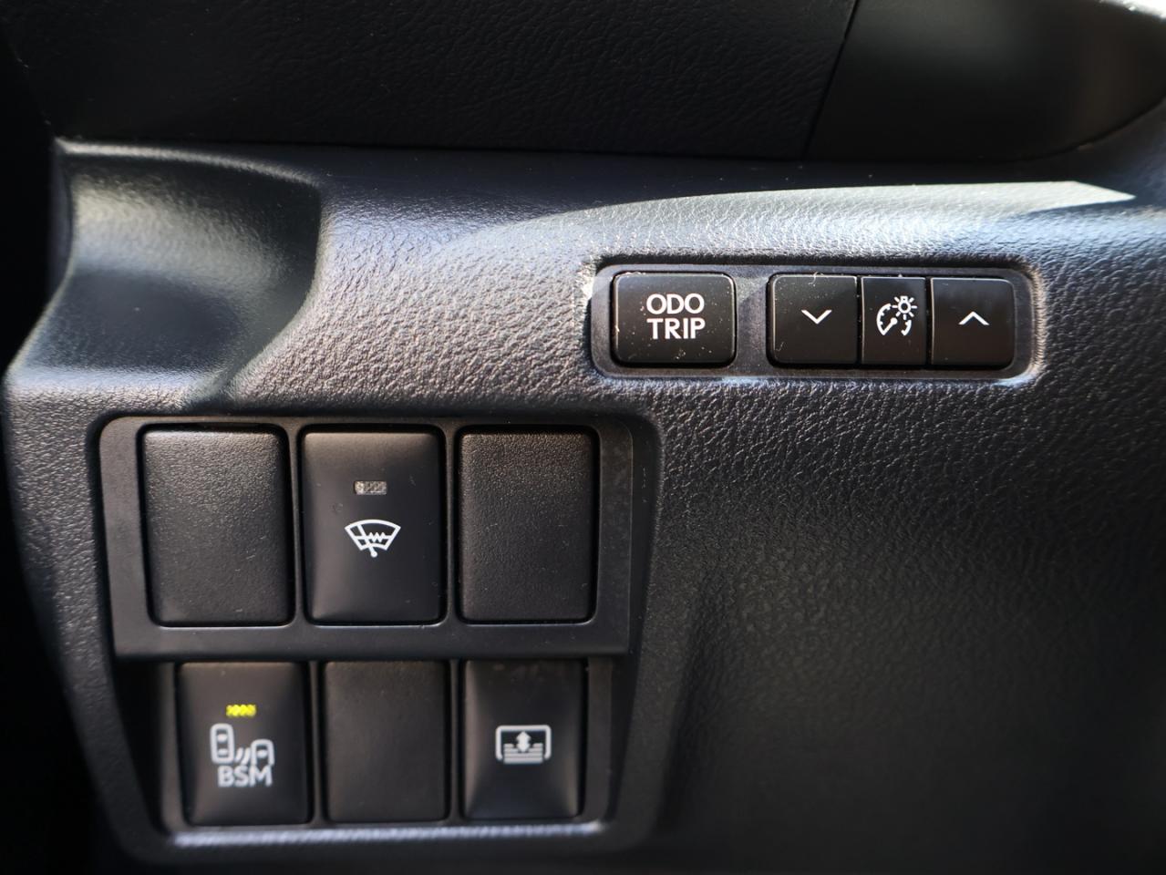 2016 Lexus IS 300 F SPORT AWD CERTIFIED CAMERA NAV BLUETOOTH LEATHER HEATED SEATS SUNROOF CRUISE ALLOYS - Photo #31