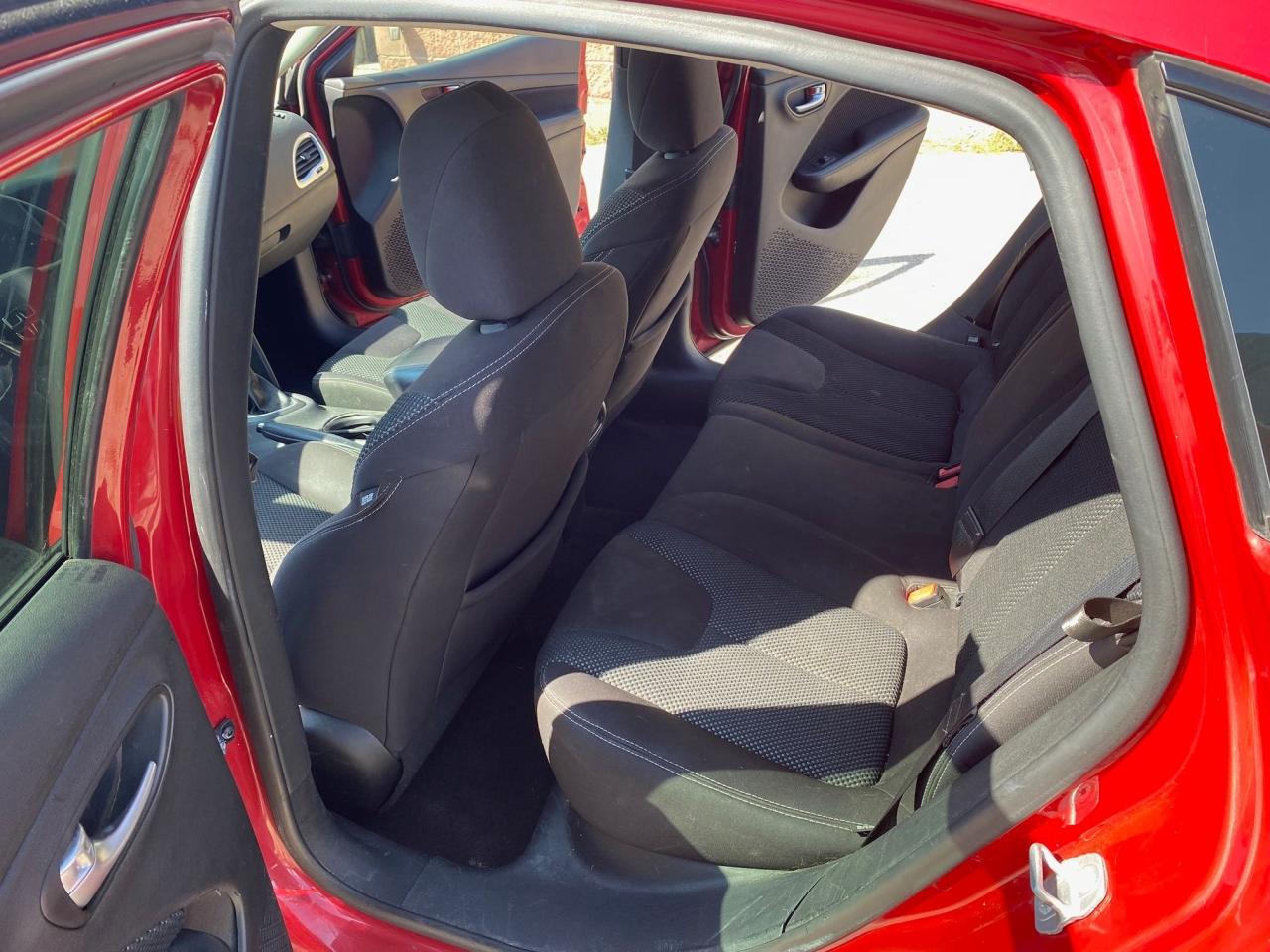 2014 Dodge Dart 4dr Sdn SXT - Photo #12