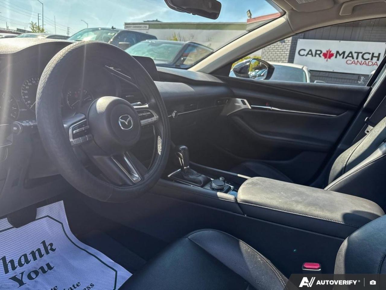 2019 Mazda MAZDA3 GT / NO ACCIDENTS / LEATHER / ROOF / NAV / LOADED - Photo #9