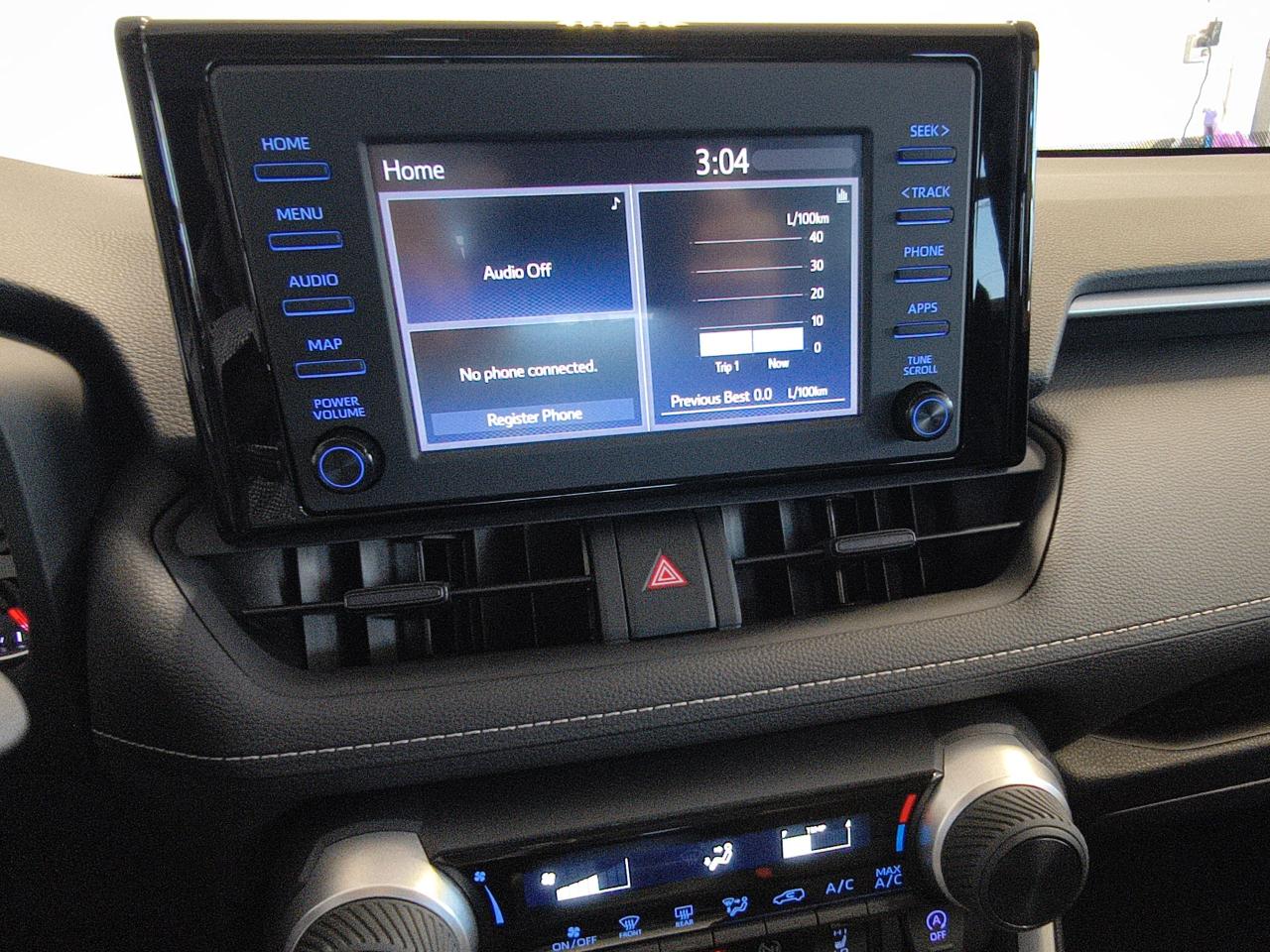 2021 Toyota RAV4 LE Photo0
