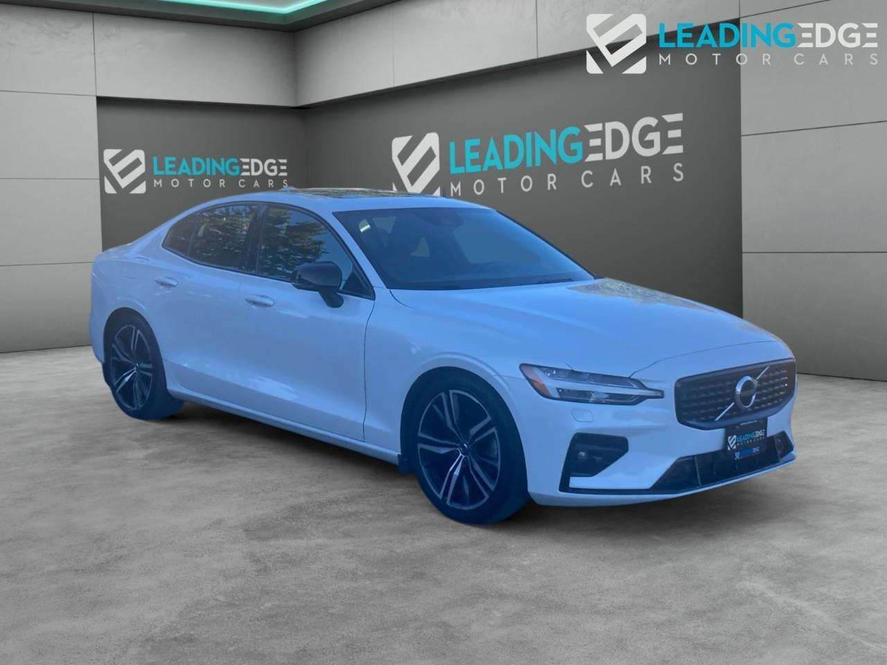 2022 Volvo S60 B5 R-Design Photo