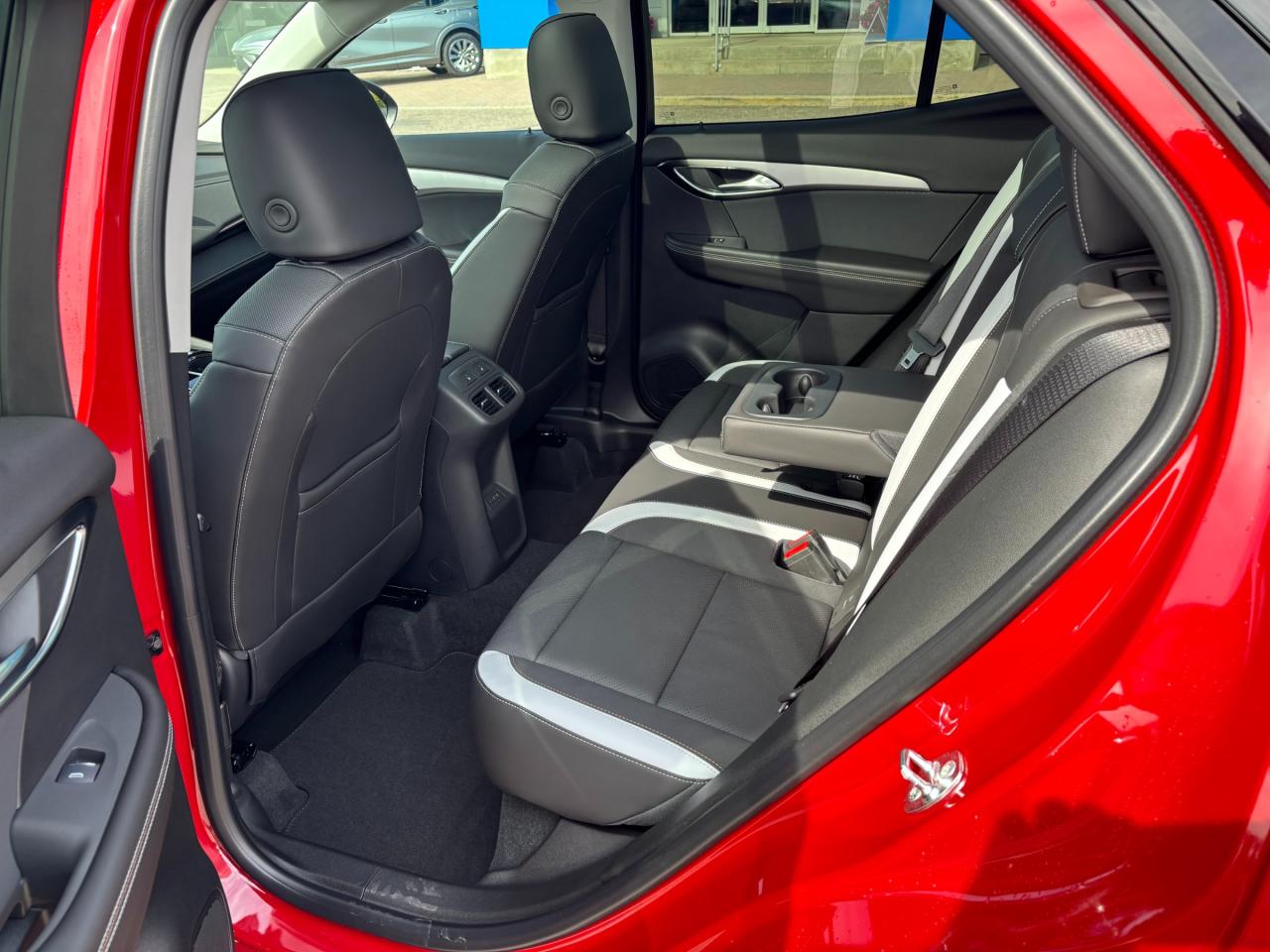 2025 Buick Envision Sport Touring 2025 Buick Envision ST AWD Photo