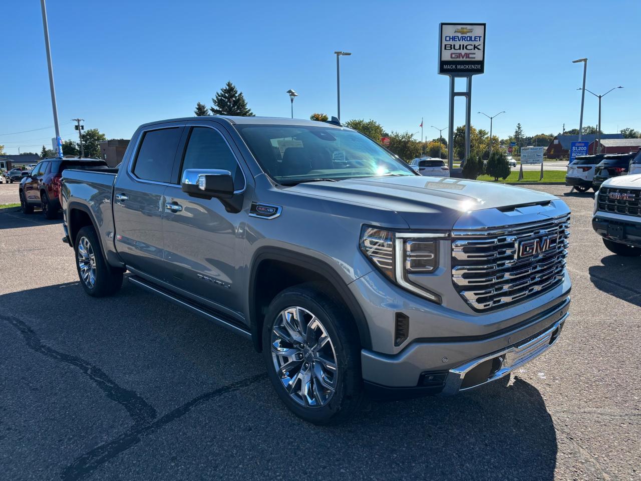 2026 GMC Sierra 1500 2026 GMC Sierra Denali 4WD Photo2