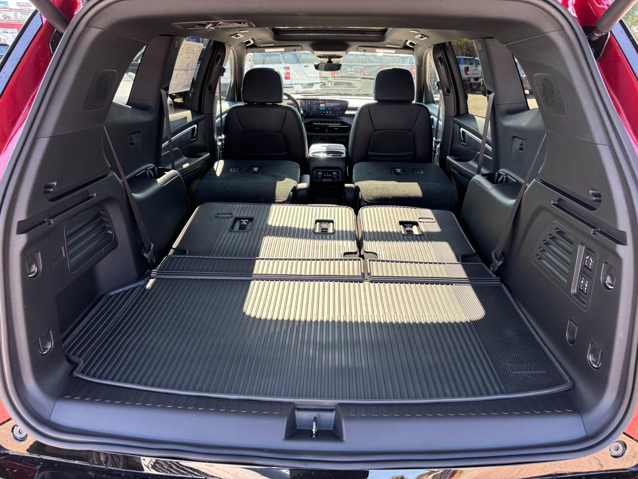 2026 Buick Enclave Sport Touring 2026 Buick Enclave ST Photo