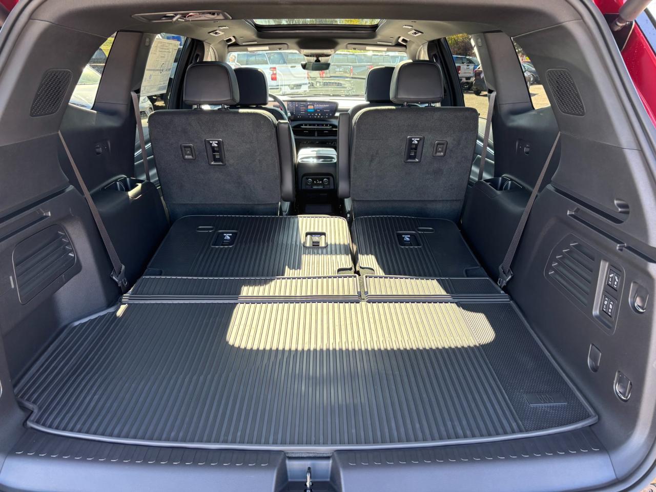 2026 Buick Enclave Sport Touring 2026 Buick Enclave ST Photo