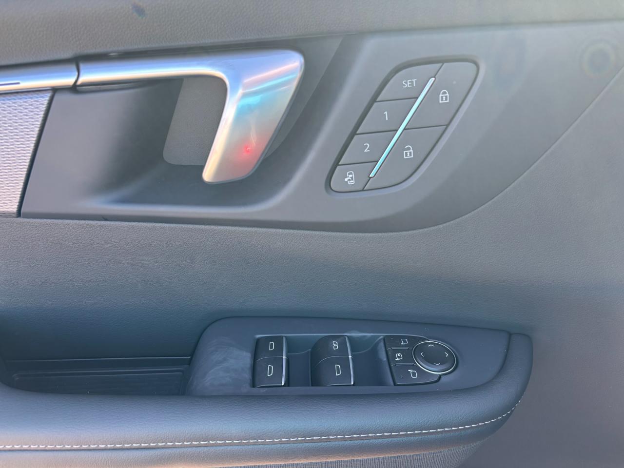 2026 Buick Enclave Sport Touring 2026 Buick Enclave ST Photo