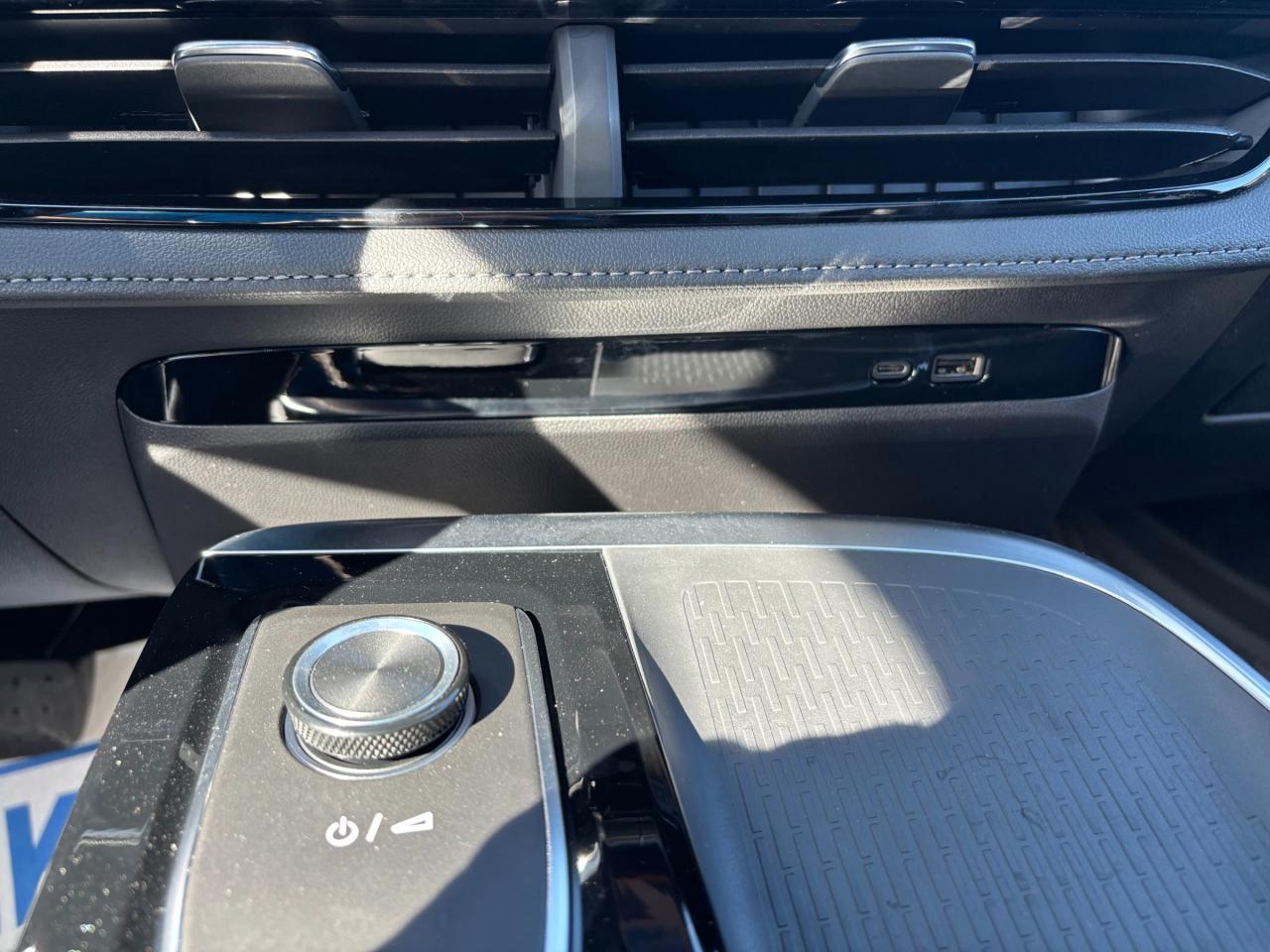 2026 Buick Enclave Sport Touring 2026 Buick Enclave ST Photo