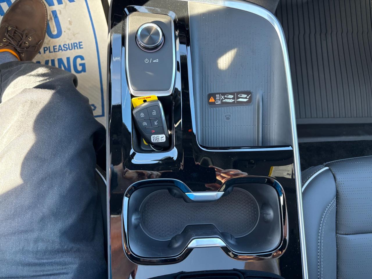 2026 Buick Enclave Sport Touring 2026 Buick Enclave ST Photo