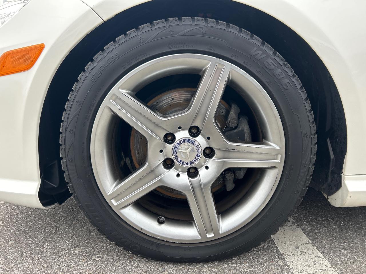 2011 Mercedes-Benz E-Class  Photo