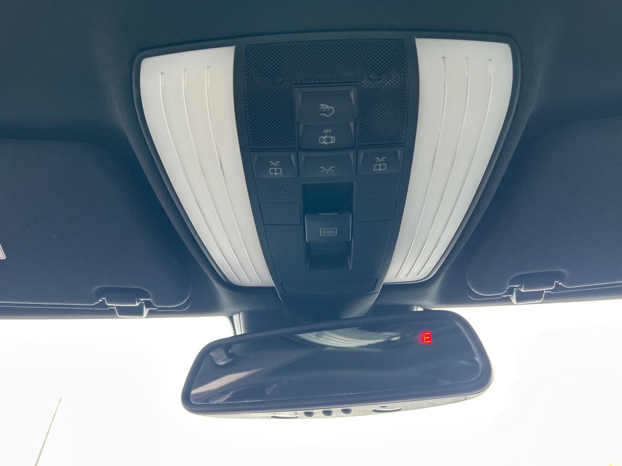 2011 Mercedes-Benz E-Class  Photo