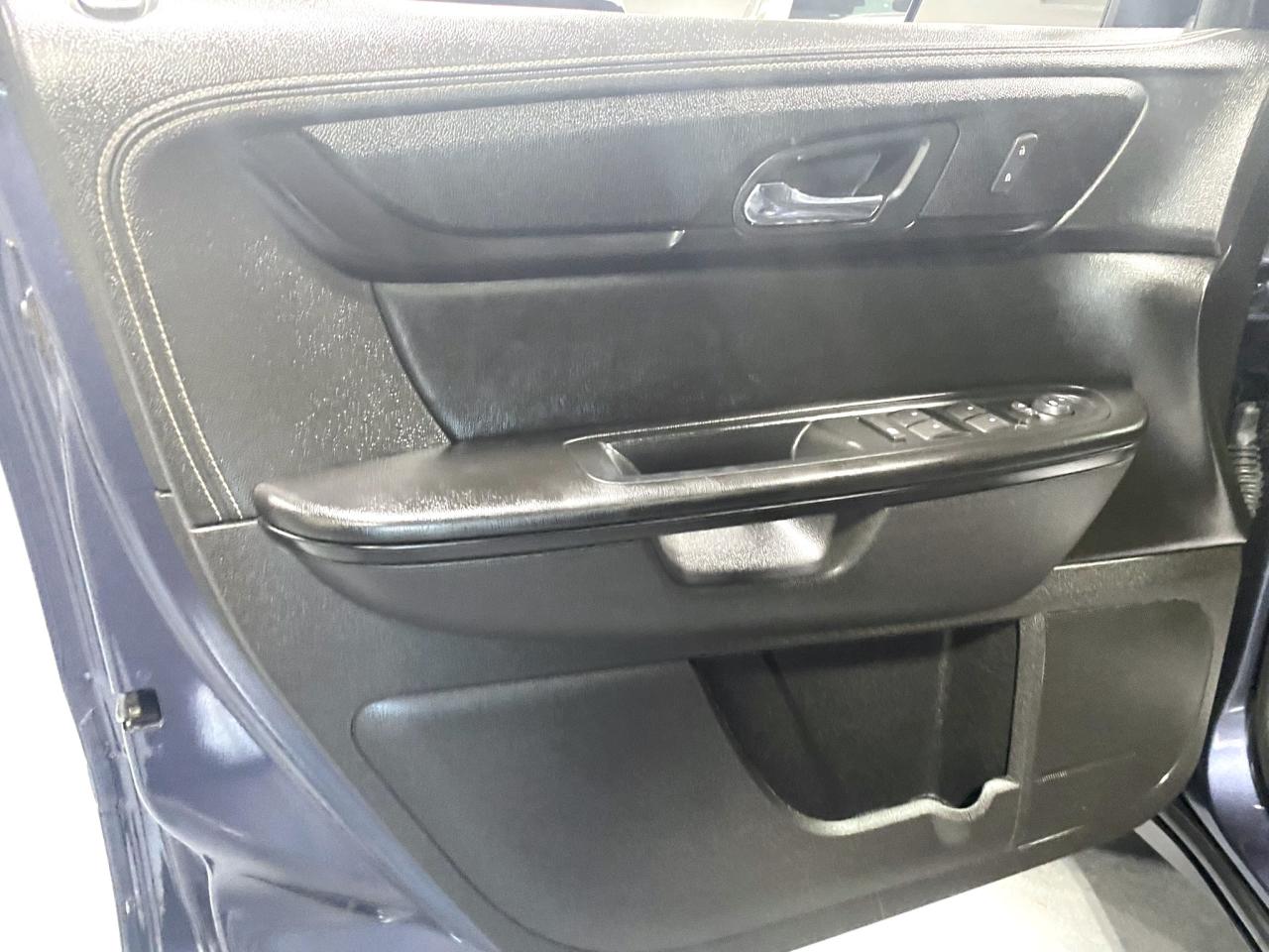 2014 GMC Acadia AWD 4DR SLE2 - Photo #11