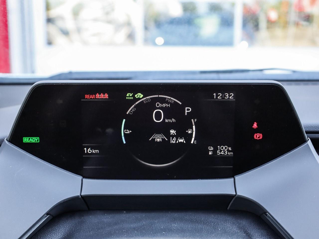 2026 Toyota Prius Plug-In Hybrid SE Photo