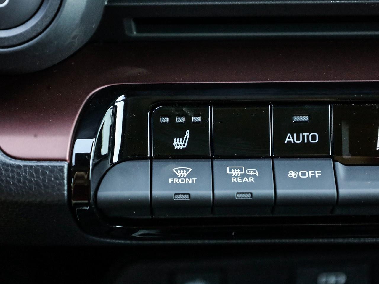 2026 Toyota Prius Plug-In Hybrid SE Photo