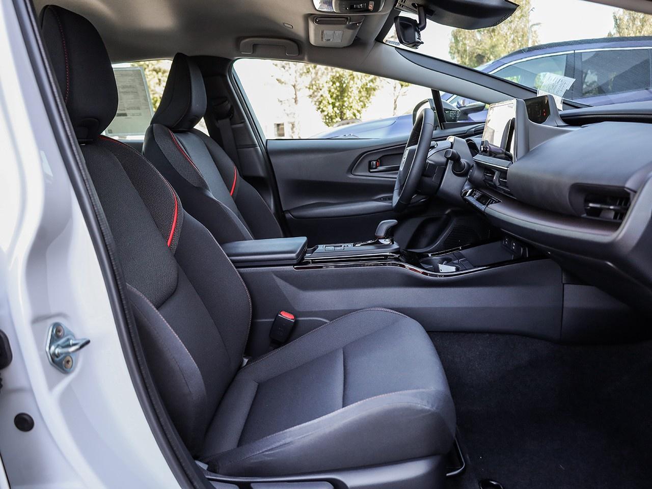 2026 Toyota Prius Plug-In Hybrid SE $8000 IN TOTAL SAVINGS AVAILABLE!! Photo