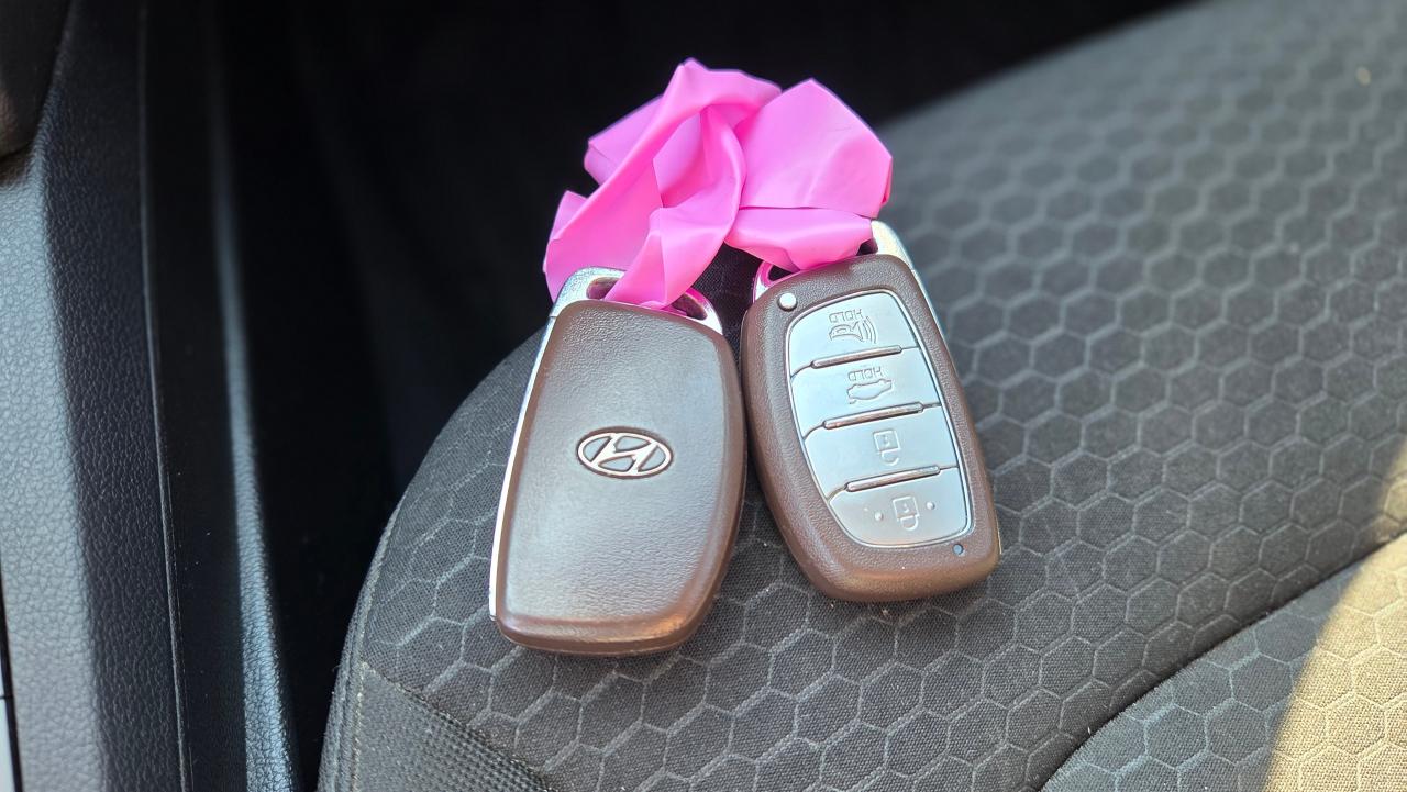 2020 Hyundai Elantra SEL LaneDeparture/CollisionAvoid/BlindSpot/P-Moon - Photo #17