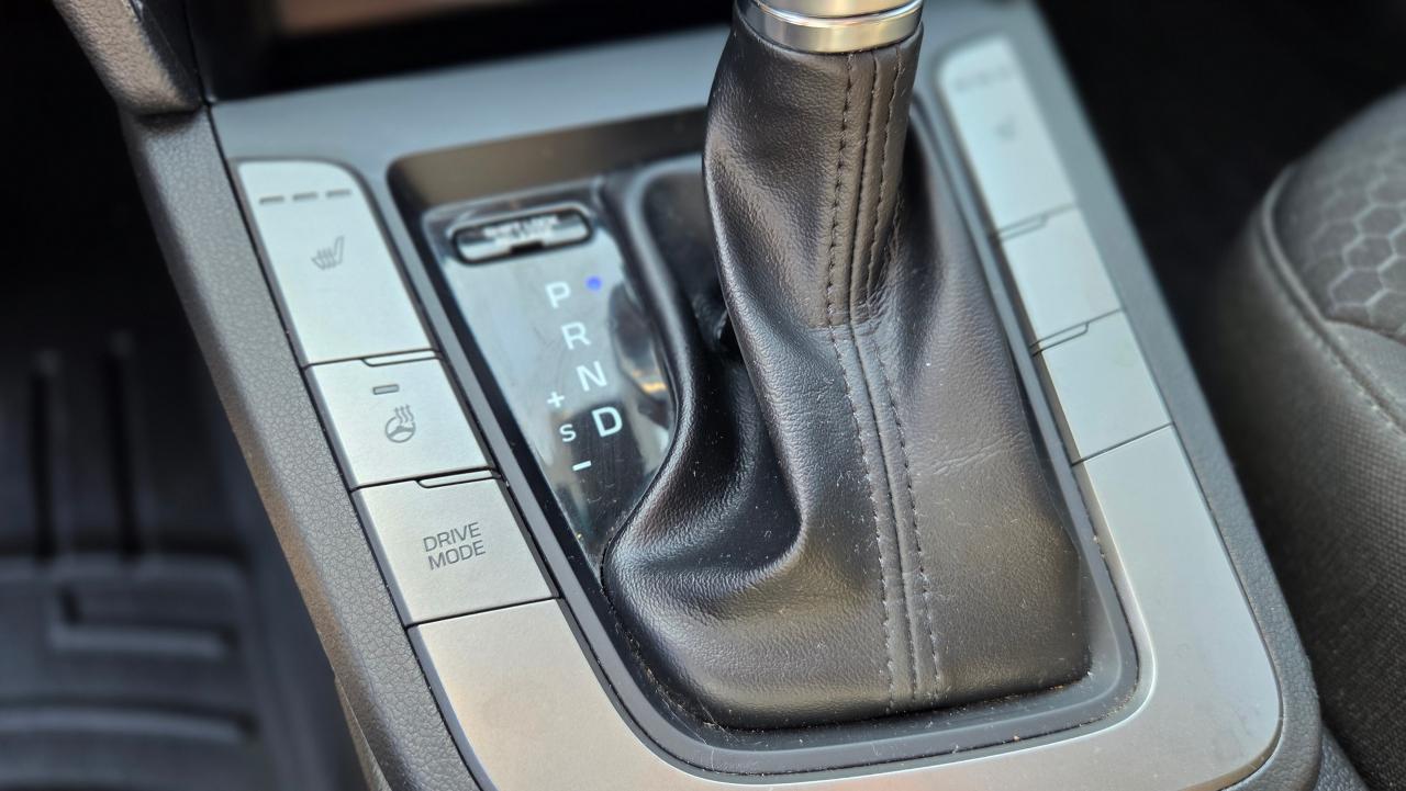 2020 Hyundai Elantra SEL LaneDeparture/CollisionAvoid/BlindSpot/P-Moon - Photo #16