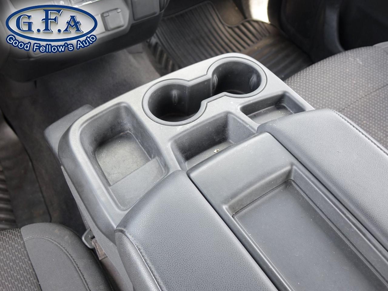2022 Chevrolet Silverado 4X4, CREW CAB, 6 PASSENGER, REARVIEW CAMERA, NAVIG Photo10