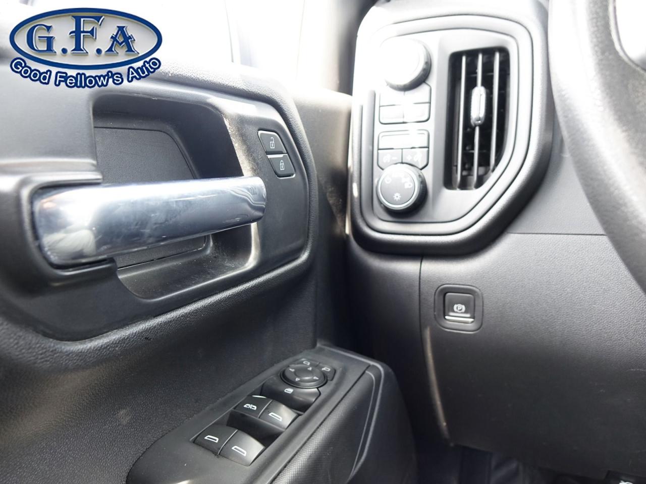 2022 Chevrolet Silverado 4X4, CREW CAB, 6 PASSENGER, REARVIEW CAMERA, NAVIG Photo13