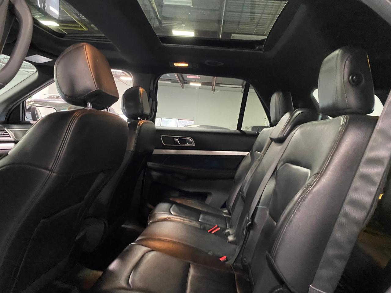 2017 Ford Explorer XLT - Photo #17