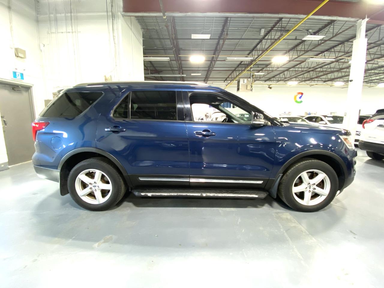 2017 Ford Explorer XLT - Photo #6