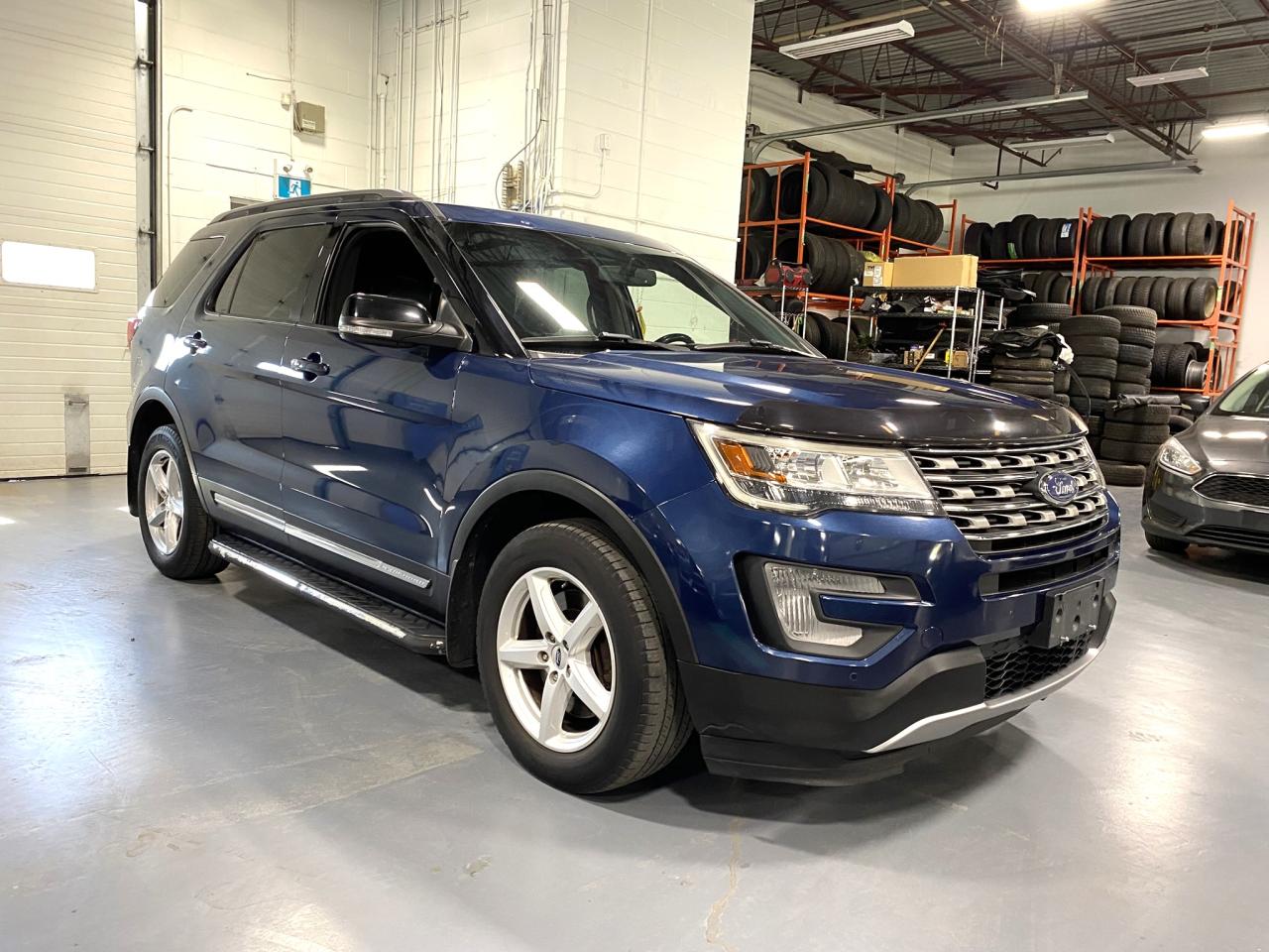 2017 Ford Explorer XLT - Photo #8