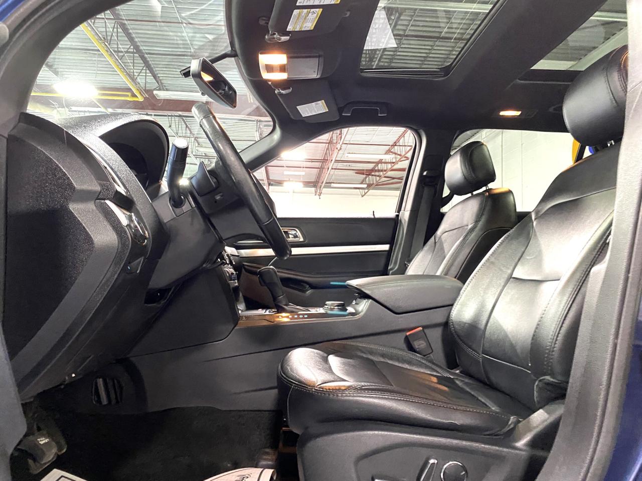 2017 Ford Explorer XLT - Photo #12