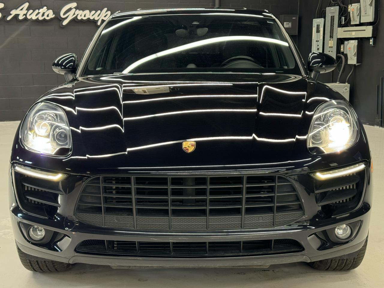 2017 Porsche Macan S|V6|NAV|BACKUP|BSM|LKA|PANO|BOSE SOUND| - Photo #2