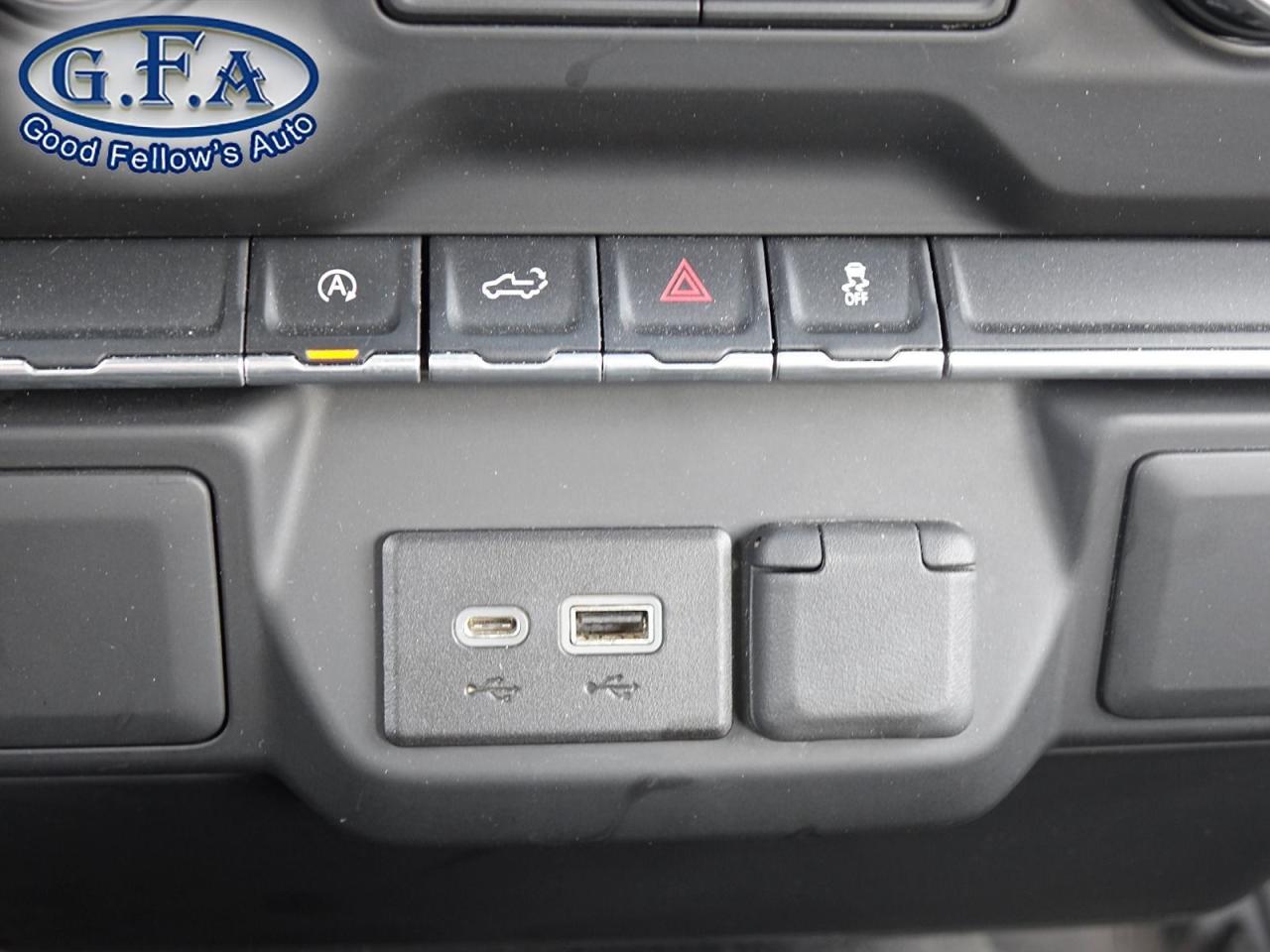2022 Chevrolet Silverado 4X4, CREW CAB, 6 PASSENGER, REARVIEW CAMERA, NAVIG - Photo #11